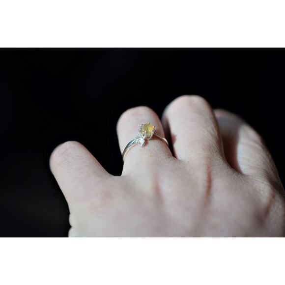 Raw Stone Opal Ring Rough Opal Engagement Ring Natural Opal Jewelry Single Stone - Picture 4 of 9